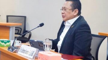 Uji Sidang Proposal Disertasi Doktor Hukum, Bamsoet Ingatkan Indonesia Tak Miliki ‘Pintu Darurat’ Pasca Amandemen ke-4 Jika Terjadi Dispute Kontitusi