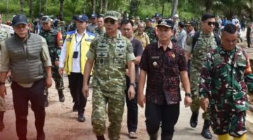 Tinjau Lokasi Terdampak Bencana, Kasum TNI Cek Pembangunan Huntara di Tapanuli Tengah