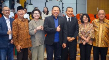 Hadiri Sidang Promosi Doktor Saut Situmorang, Bamsoet Dorong BUMN Perkuat Competitive Intelligence