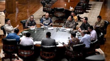 Pimpin Rapat, Presiden Prabowo  Minta Update 5 Isu Strategis 