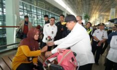 Pastikan Kesiapan Layanan Mudik Lebaran, Menko Polkam Tinjau Pelabuhan dan Bandara
