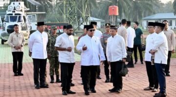 Presiden Prabowo Salat Idulfitri dan Halalbihalal dengan Jemaah Masjid Darussalam Aceh Tamiang