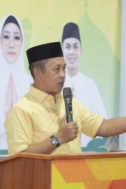 Bukber di Kantor Golkar, Iksan Ajak Semua Partai Bersatu Bangun Morowali