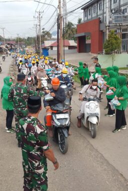 Koramil 1311-09/Bahodopi Bagikan Takjil dan Gelar Buka Puasa Bersama