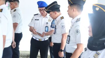 Tim Kepatuhan Internal Sidak HP Pegawai, Pastikan Seluruh Pegawai Imigrasi Morowali Bebas dari Aplikasi Judol, Pinjol, dan Pornografi