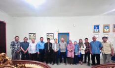 Raih Akreditasi Tinggi, Dr.Muhamad Dasril Mendapat Penghargaan  dari Rektor Unismuh 