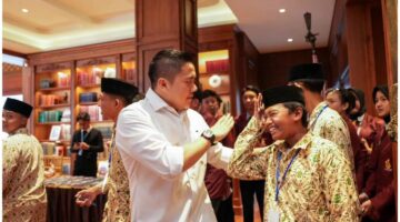 300 Pelajar  Kunjungi Istana Kepresidenan 