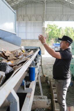 Dari Ide Sederhana hingga Jadi Solusi Sampah, Terobosan Bupati Morowali Tuai Perhatian
