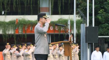 226 Personel Ikuti Apel Pagi Jam pimpinan, Polres Jakbar Perkuat Komitmen Pelayanan Prima