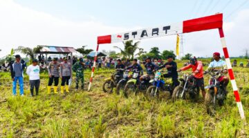 Semarak Hari Bhayangkara ke-80, Polres Morowali Gelar Grasstrack Balap Manol 