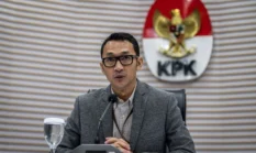 Uang Rp 4 Miliar, 5 Koper Diamankan KPK, Rumah Kadis PUPR hingga Kontraktor Alkes dan Pengolahan Limbah Digeledah