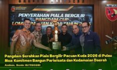 Pangdam XV Serahkan Piala Bergilir Pacuan Kuda 2026 di Pulau Moa: Komitmen Bangun Pariwisata dan Kedamaian Daerah