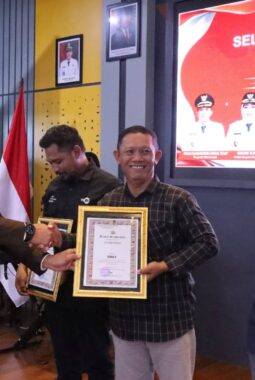 Jurnalis Jawa Pos Group” Supriyono”Juara II Lombo Menembak di Polres Morowali 