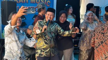 Tak Ada Sekat dengan Warga, Bupati Iksan Hadiri Pernikahan di Kampung Halaman Secara Sederhana