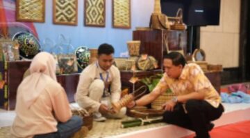 PT Vale Hadirkan Anyaman Teduhu di Ajang Dekranas 