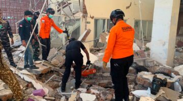 NTT Digocang Gempa Bumi 7,7 Magnitude 
