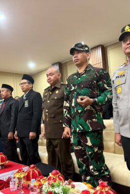 Kapoles Hadiri Pelantikan PAW Anggota DPRD Morowali, Pastikan Berjalan  Aman dan Kondusif