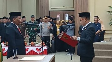 Ketua DPRD Morowali Lantik Anggota PAW Supardi Halilu