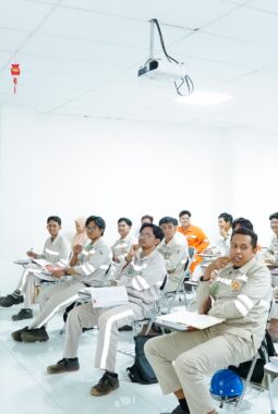 Penerjemah Kuatkan Komunikasi Antarbudaya, Ciptakan Kerja Produktif dan Kolaboratif di IMIP