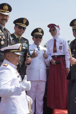 Bupati Iksan Apresiasi Andi Diva Usai Tampil di Upacara HUT ke-81 RI