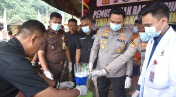 Polres Morowali Utara Musnahkan 366 gram Shabu 