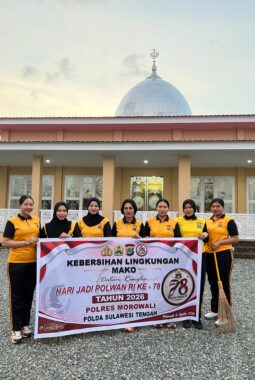 Sambut Hari Jadi Polwan ke-78, Polwan Polres Morowali Gelar Aksi Bersih Lingkungan