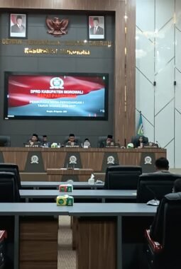 Assisten III Bidang Administrasi dan Umum, Hadiri Rapat Paripurna DPRD Morowali 
