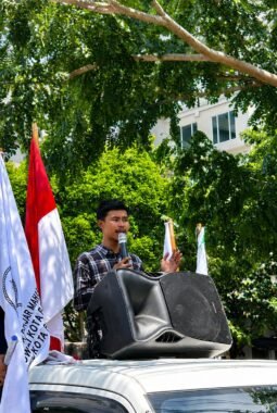 PEMBANGUNAN MOROWALI DI TENGAH GEMERLAP INDUSTRI, PETANI MASIH MENUNGGU KEBERPIHAKAN