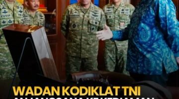Wadan Kodiklat TNI Anjangsana Ke Kediaman Marsekal TNI (Purn) Fadjar Prasetyo