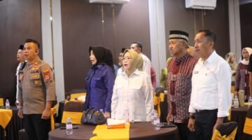 Musyawarah Adat II Dewan Adat Tobungku Resmi Ditutup, Ini Harapan Wabup Iriane 