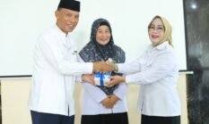 Pemkab Morowali Gelar Purna Bakti Kepala Dinas PMD