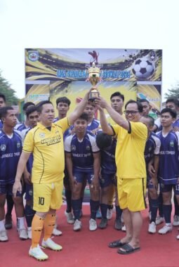 Bupati Iksan Tutup Piala Bupati Morowali 2026, Apresiasi Antusiasme Masyarakat