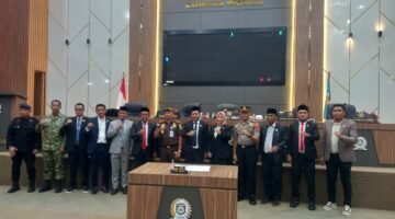 Sekda Morowali Sampaikan Pendapat Bupati Atas Pandangan Umum Fraksi Tentang RAPBD TA 2027 