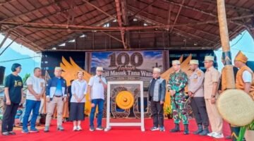 Dandim 1311/Morowali Hadiri Perayaan 100 Tahun Injil Masuk Tana Wana