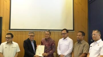 Komisi II DPR RI-Kemendagri Perkuat Sertifikasi Gratis dan Tata Kelola Sampah