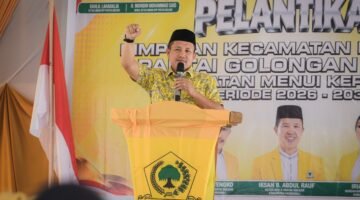 Lantik Pengurus Golkar Menui Kepulauan, Iksan Instruksikan Kader Bekerja untuk Rakyat