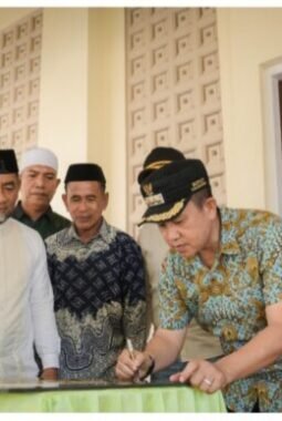 Bukan Hanya Program Desa, Bupati Iksan Juga Ingin Masjid di Setiap Desa Dibangun dengan Baik